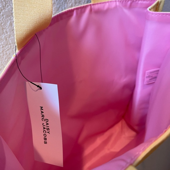 Marc Jacobs NWT Daisy Yellow Canvas Tote - Picture 4 of 5
